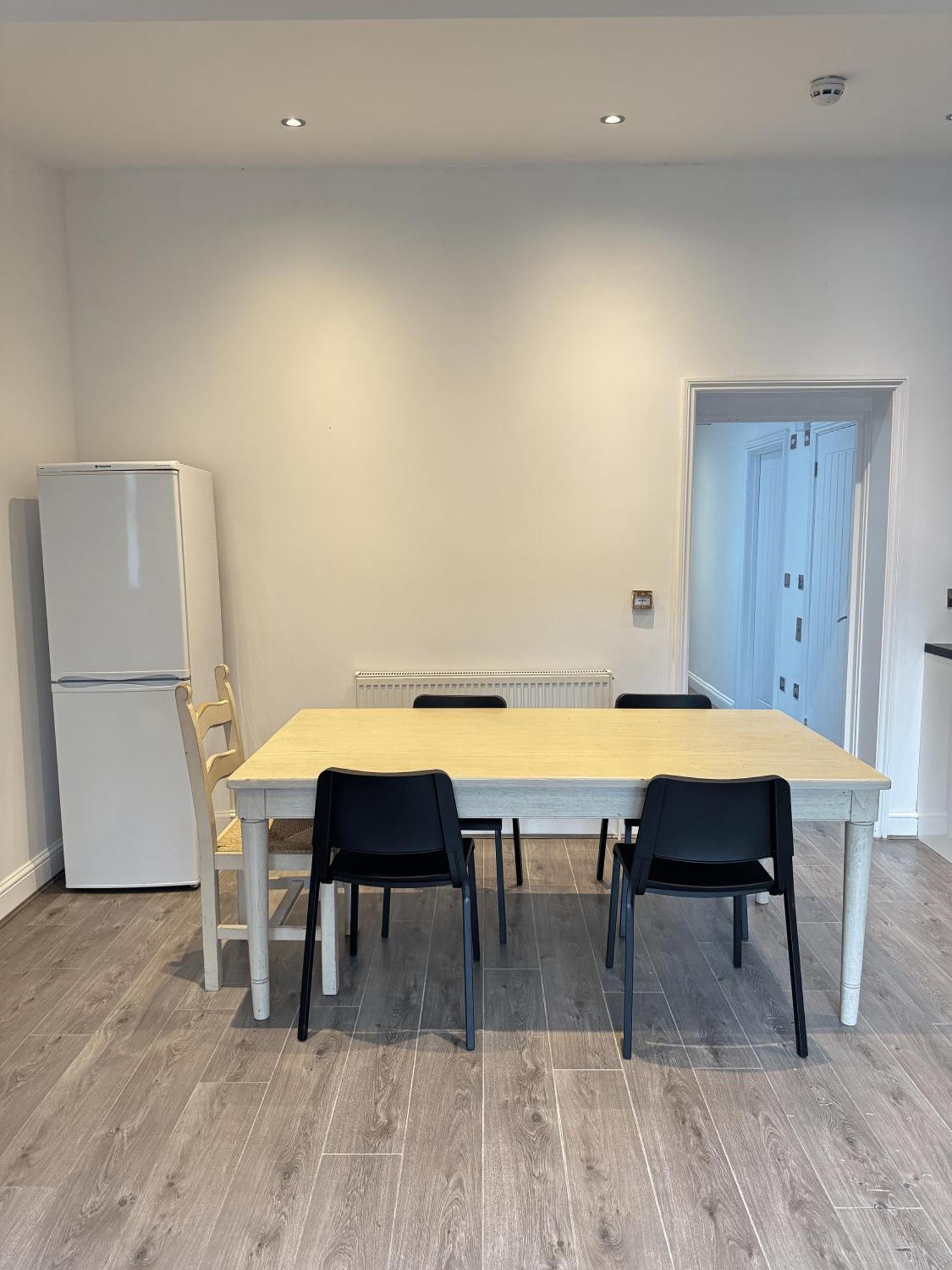 En-Suite Bedroom For Up To 4! Sofa Bed - Near Stratford 伦敦 外观 照片