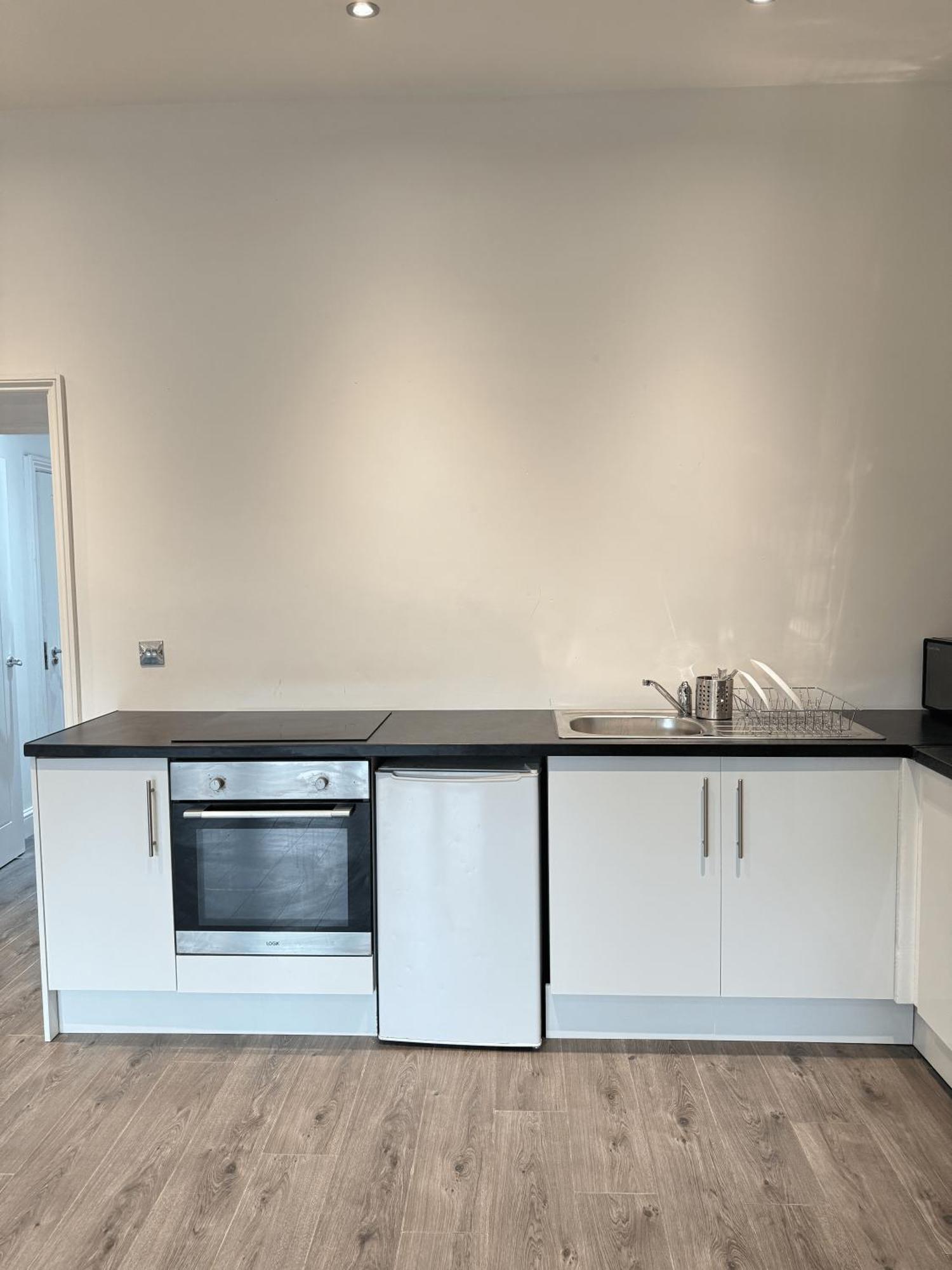 En-Suite Bedroom For Up To 4! Sofa Bed - Near Stratford 伦敦 外观 照片